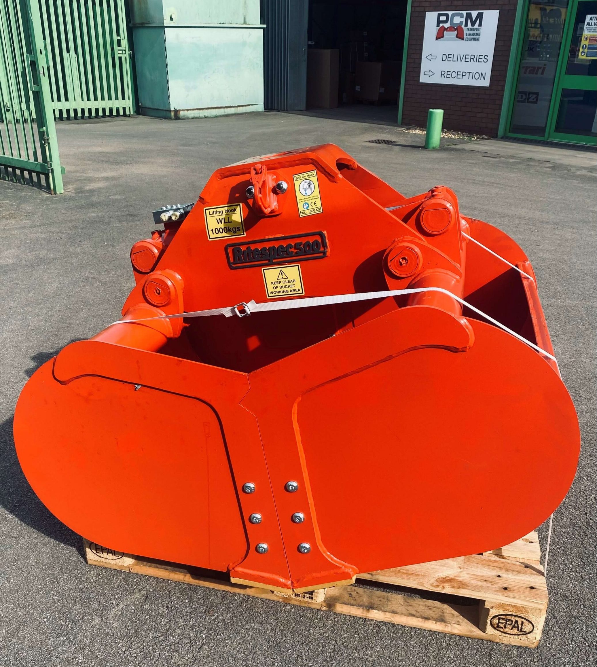 Ritespec 500 Clamshell Bucket